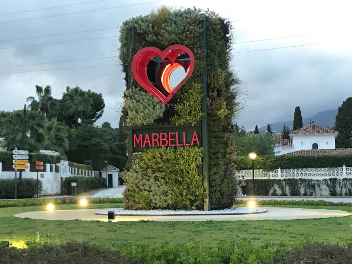 Suite Vitbanus Marbella Esterno foto